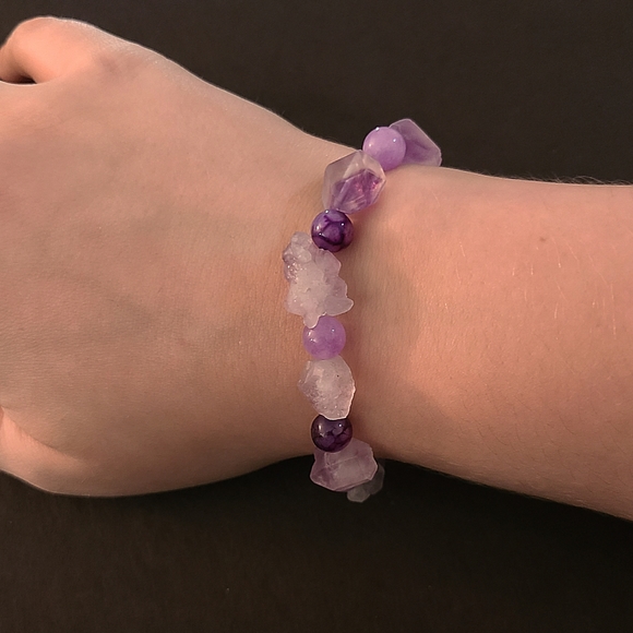 Purple Amythyst Stone Jewelry Set Necklace and Earrings Glass Beaded Jewelry - Picture 3 of 3